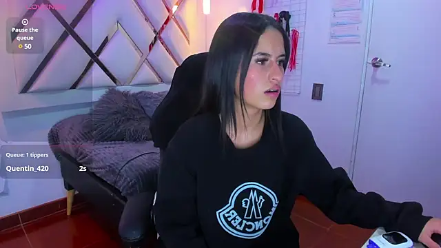 Snapshot of Belinda_Braund chatting on 03/17/25, 05:49 Belinda Braund online show from 03/17/25, 05:49