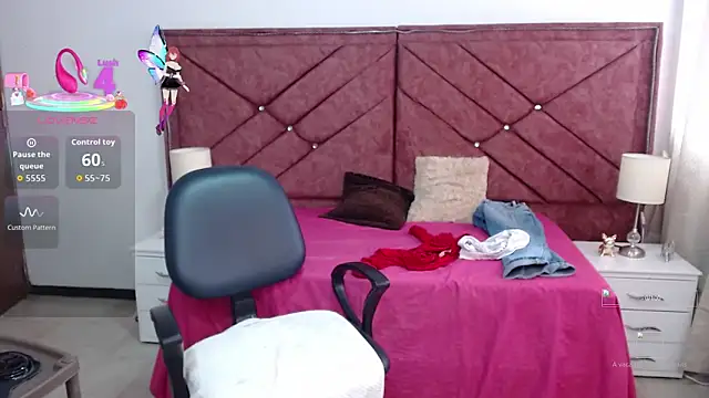 victoria adams07 online show from 09/23/25, 06:44