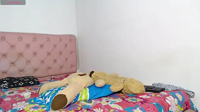 Snapshot of elettra_parisi19 chatting on 02/12/25, 11:09 elettra parisi19 online show from 02/12/25, 11:09