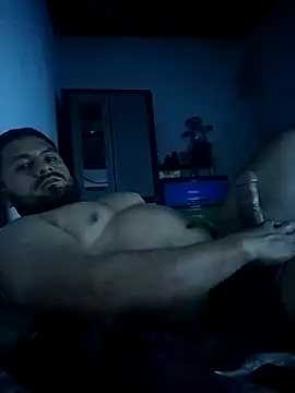 Snapshot of Ant1990 chatting on 10/02/25, 03:24 Ant1990 online show from 10/02/25, 03:24