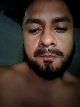 Snapshot of Ant1990 chatting on 10/26/25, 01:28 Ant1990 online show from 10/26/25, 01:28