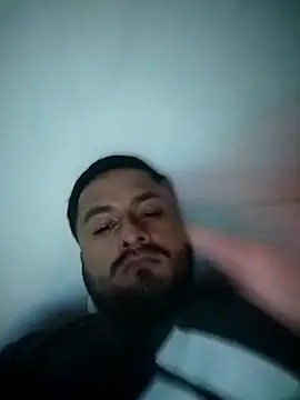 Snapshot of Ant1990 chatting on 02/10/26, 03:32 Ant1990 online show from 02/10/26, 03:32