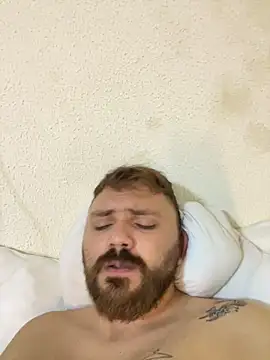 Snapshot of ruivinho66 chatting on 10/06/25, 10:18 ruivinho66 online show from 10/06/25, 10:18