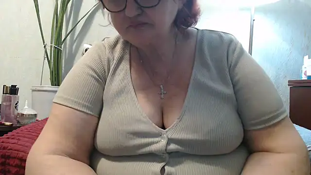 DeniseeRosea online show from 04/21/26, 05:17