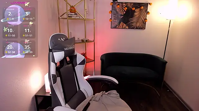 Manic pixie  online show from 10/29/25, 03:58