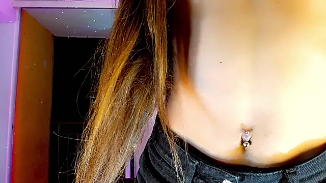 Snapshot of lucyangel_11 chatting on 02/15/25, 08:11 lucyangel 11 online show from 02/15/25, 08:11