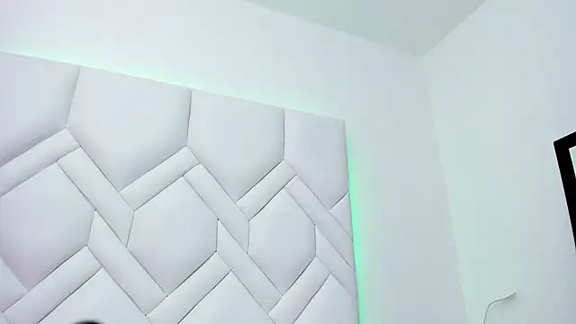 LindaHooker online show from 02/22/25, 08:29