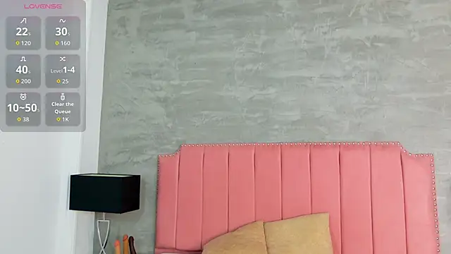 Alaia Colins online show from 02/24/26, 12:41