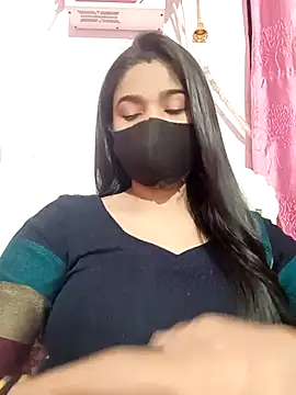 Snapshot of Simran-001 chatting on 11/30/25, 01:59 Simran-001 online show from 11/30/25, 01:59