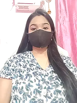 Snapshot of Simran-001 chatting on 12/01/25, 11:26 Simran-001 online show from 12/01/25, 11:26