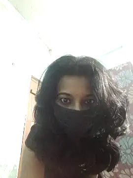 Snapshot of Bong-lady chatting on 01/28/25, 02:43 Bong-lady online show from 01/28/25, 02:43