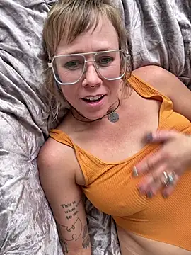 I am babydoll online show from 01/10/26, 08:05