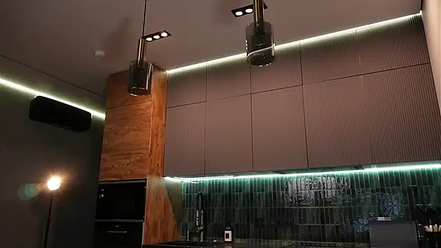 Sofa 01 online show from 03/04/26, 03:29