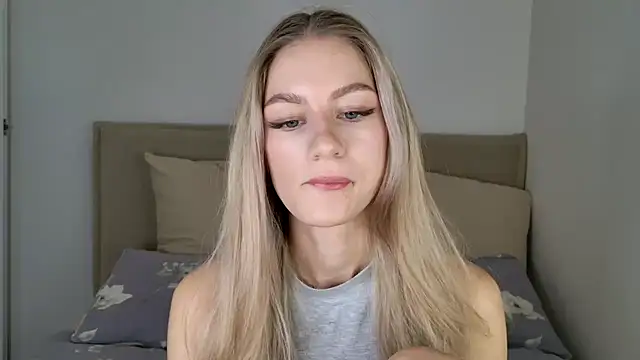 GabriellaOlsen online show from 10/17/25, 09:45