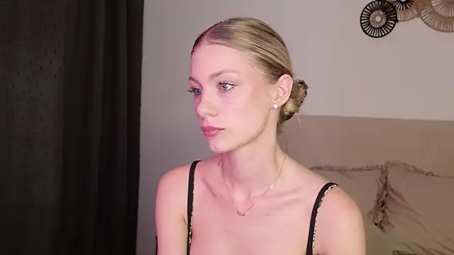 Snapshot of GabriellaOlsen chatting on 05/03/26, 04:35 GabriellaOlsen online show from 05/03/26, 04:35