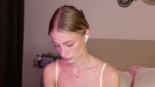 Snapshot of GabriellaOlsen chatting on 05/12/26, 05:21 GabriellaOlsen online show from 05/12/26, 05:21