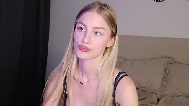 Snapshot of GabriellaOlsen chatting on 06/11/26, 03:43 GabriellaOlsen online show from 06/11/26, 03:43
