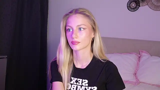 Snapshot of GabriellaOlsen chatting on 06/28/26, 04:35 GabriellaOlsen online show from 06/28/26, 04:35