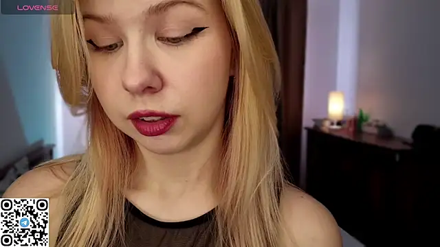 LynetHakes online show from 03/26/26, 06:30