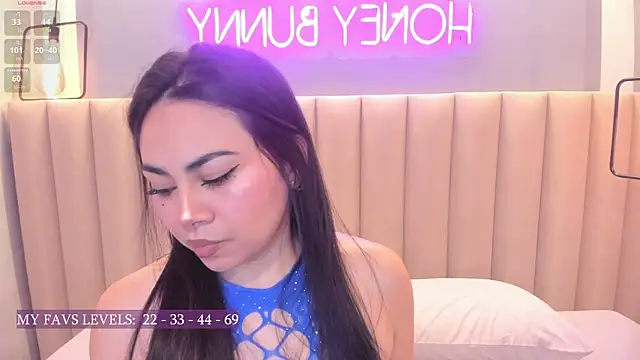 Naomymonroe  online show from 10/02/25, 04:25