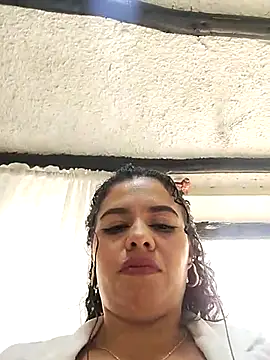 Snapshot of Ariana-07 chatting on 02/21/25, 06:15 Ariana-07 online show from 02/21/25, 06:15