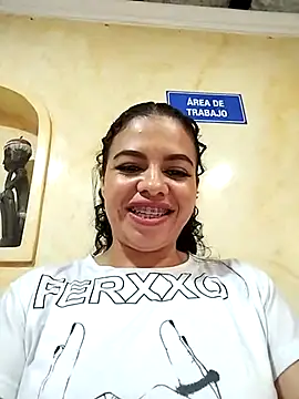 Snapshot of Ariana-07 chatting on 02/28/25, 04:42 Ariana-07 online show from 02/28/25, 04:42