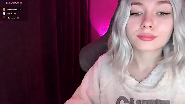 Snapshot of Ohmy_Nora_ chatting on 03/07/25, 04:13 Ohmy Nora  online show from 03/07/25, 04:13