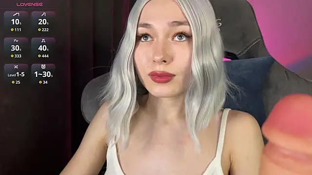 Snapshot of Ohmy_Nora_ chatting on 08/06/26, 04:14 Ohmy Nora online show from 08/06/26, 04:14