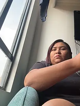 KarlaWild online show from 02/06/25, 08:13