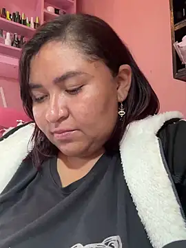 KarlaWild online show from 02/12/25, 10:04