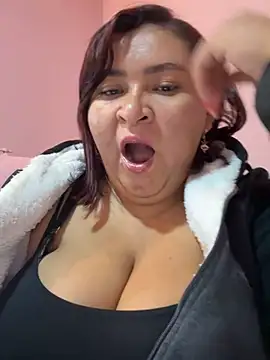 KarlaWild online show from 02/16/25, 09:59