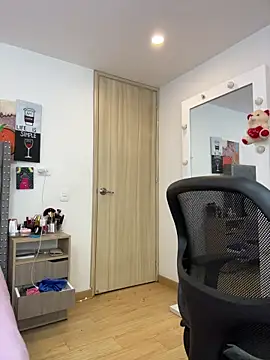 KarlaWild online show from 10/01/25, 03:51