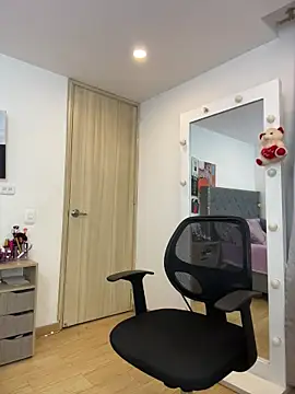 KarlaWild online show from 10/09/25, 08:07