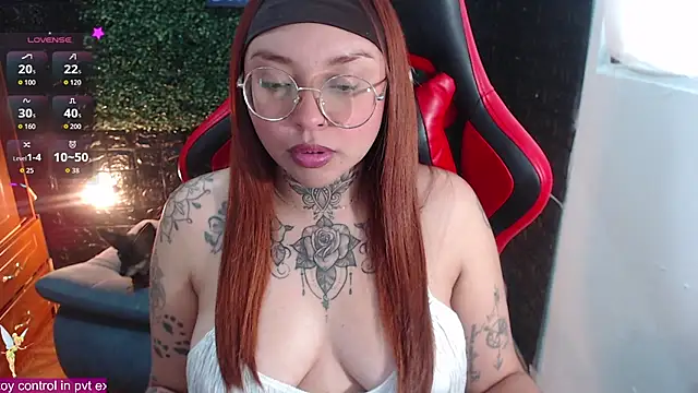 natyk m online show from 10/31/25, 02:18