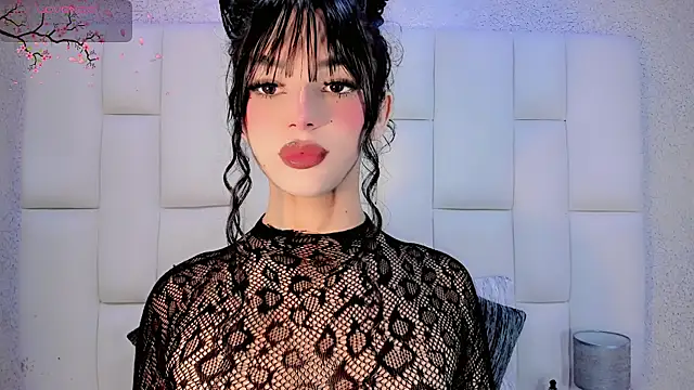 Angeles Busst online show from 01/12/26, 08:47