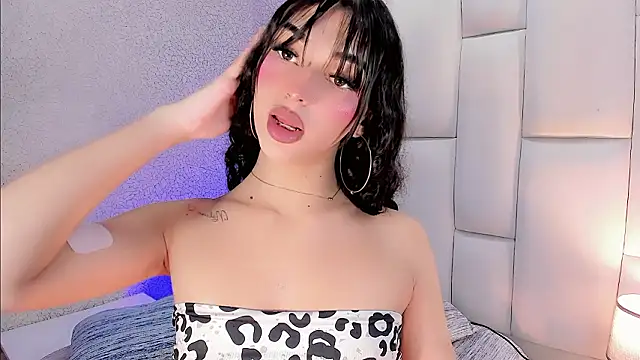 Angeles Busst online show from 03/12/26, 08:48