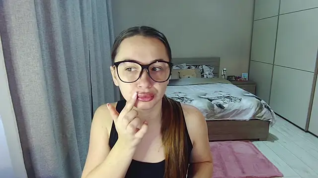 singletrouble online show from 12/18/25, 06:08