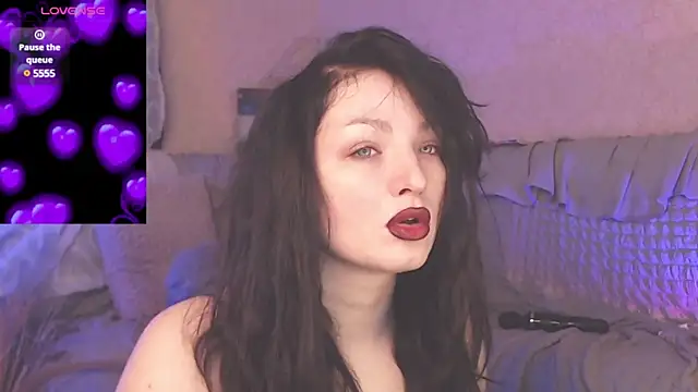 Snapshot of BritneyBarker chatting on 01/28/25, 02:43 BritneyBarker online show from 01/28/25, 02:43