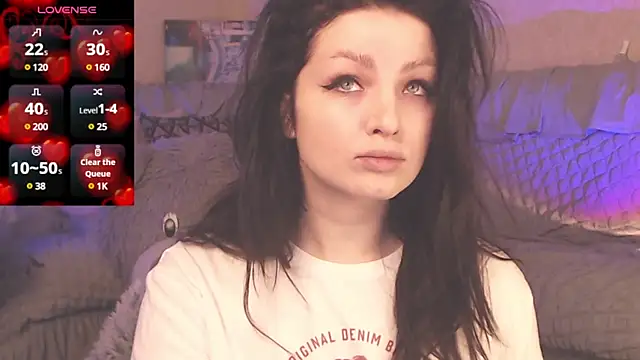 Snapshot of BritneyBarker chatting on 02/22/25, 02:17 BritneyBarker online show from 02/22/25, 02:17