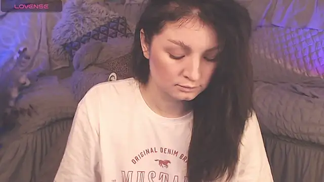 Snapshot of BritneyBarker chatting on 02/23/25, 02:29 BritneyBarker online show from 02/23/25, 02:29