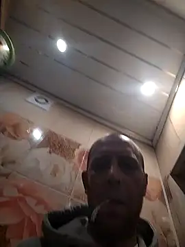 MaxDevilWhite online show from 11/08/25, 06:24