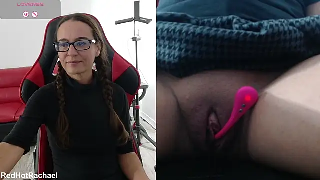 Snapshot of RedHotRachael chatting on 09/23/25, 06:44 RedHotRachael online show from 09/23/25, 06:44