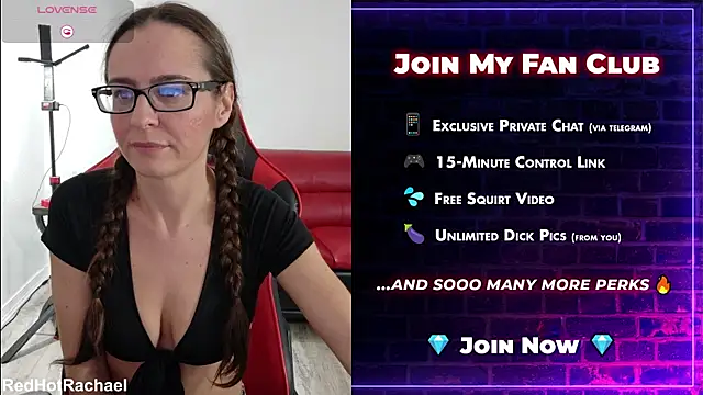 Snapshot of RedHotRachael chatting on 11/15/25, 04:21 RedHotRachael online show from 11/15/25, 04:21