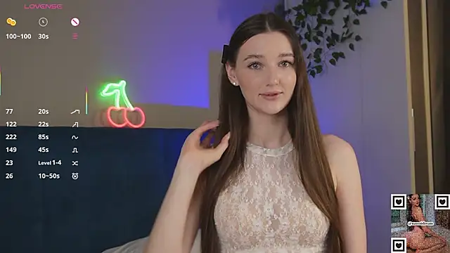 Snapshot of GeorginaDudley chatting on 10/10/25, 07:18 GeorginaDudley online show from 10/10/25, 07:18