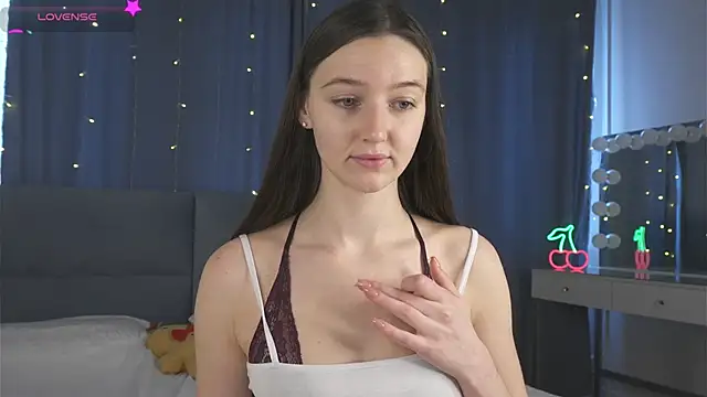 GeorginaDudley online show from 04/29/26, 07:34