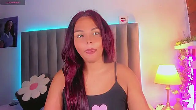 CamiiGarcia online show from 11/06/25, 08:21