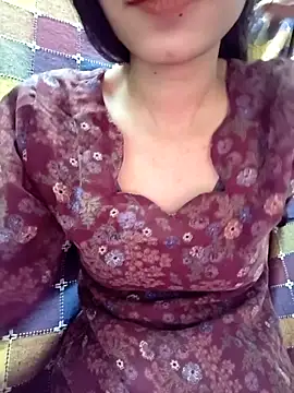 Snapshot of cute_IndianBabe chatting on 03/06/25, 01:37 cute IndianBabe online show from 03/06/25, 01:37