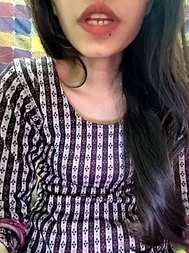 Snapshot of cute_IndianBabe chatting on 03/08/25, 02:34 cute IndianBabe online show from 03/08/25, 02:34