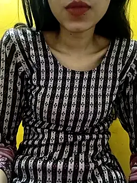 Snapshot of cute_IndianBabe chatting on 03/09/25, 11:25 cute IndianBabe online show from 03/09/25, 11:25