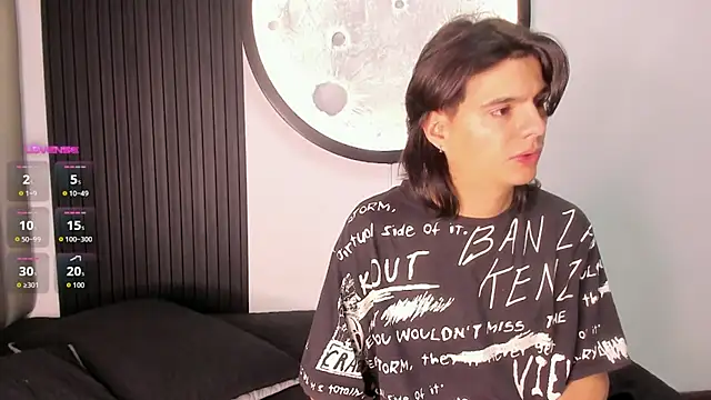 Snapshot of Martshall09 chatting on 09/14/25, 02:05 Martshall09 online show from 09/14/25, 02:05